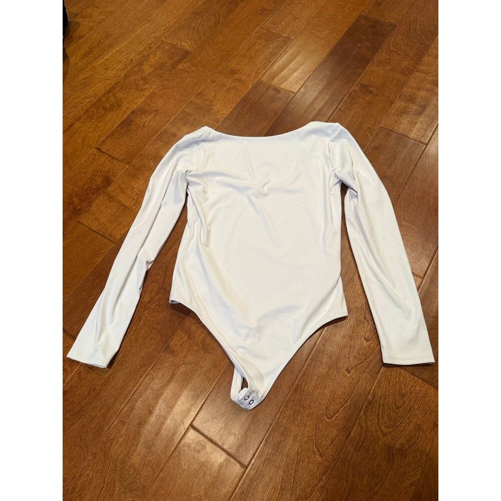 Express medium white scoop back bodysuit